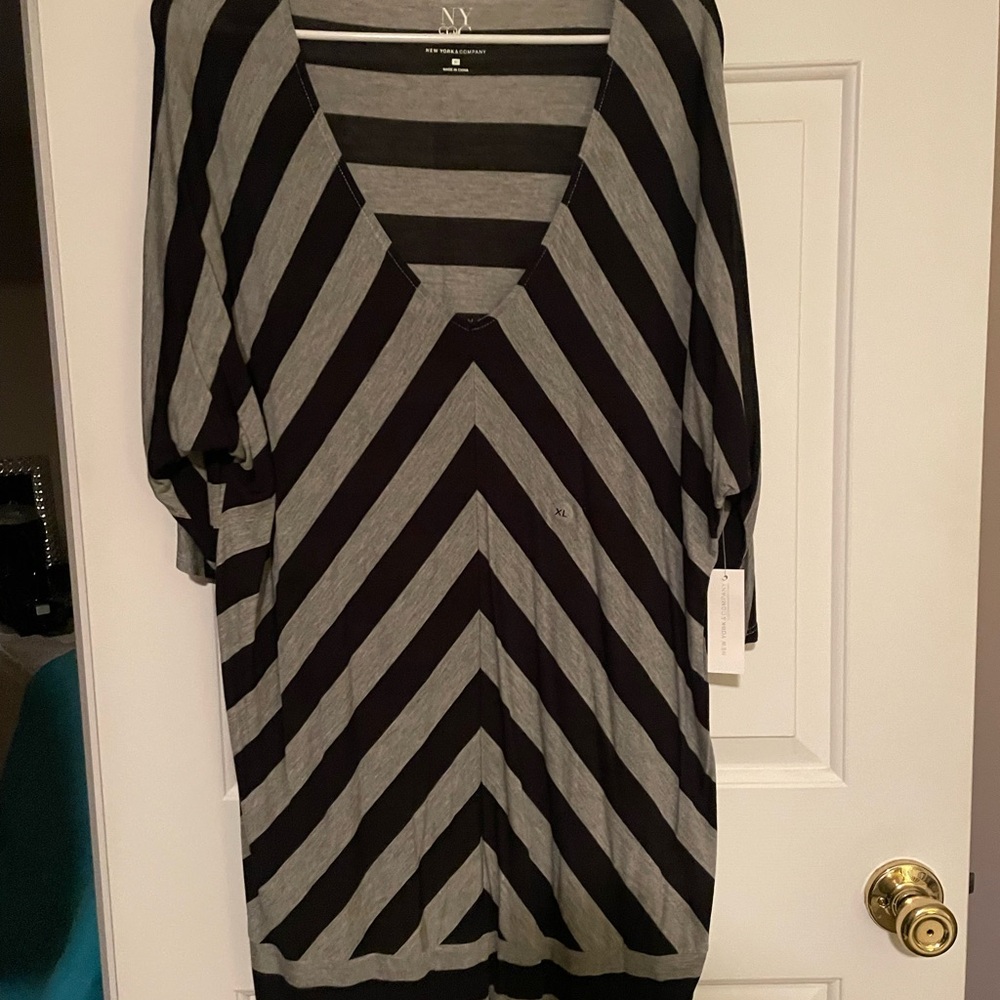 Black and Gray Striped V-Neck Tunic Top
